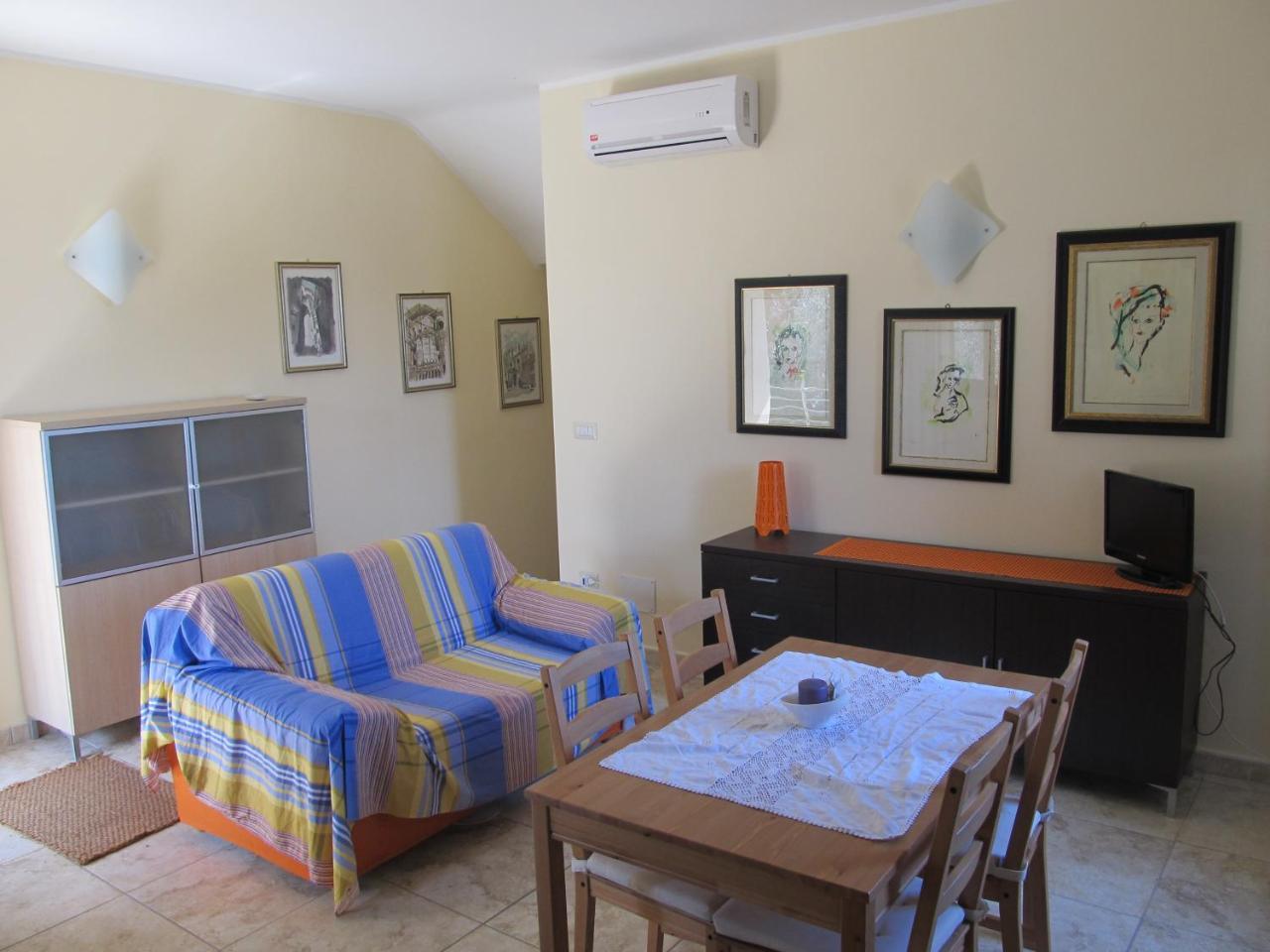 Casal Finocchito Villa โอเลียสโต ชีเลนโต ภายนอก รูปภาพ